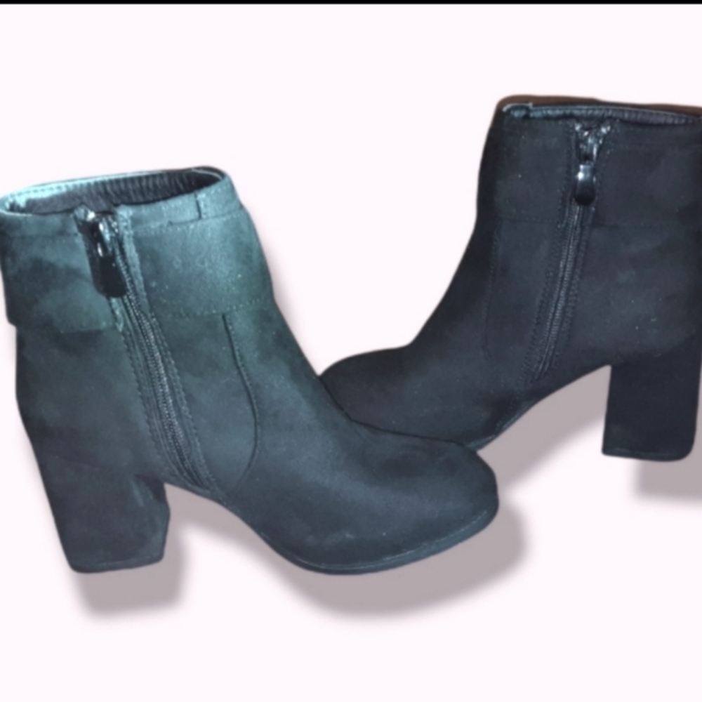 Dream Pairs Booties